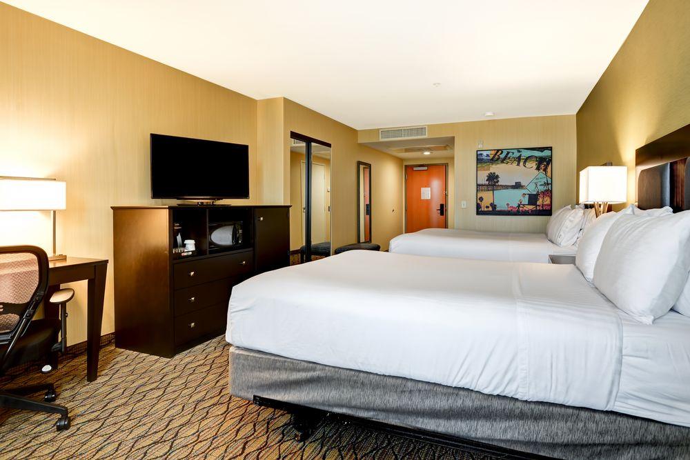 Holiday Inn Express Newport Beach By Ihg Luaran gambar