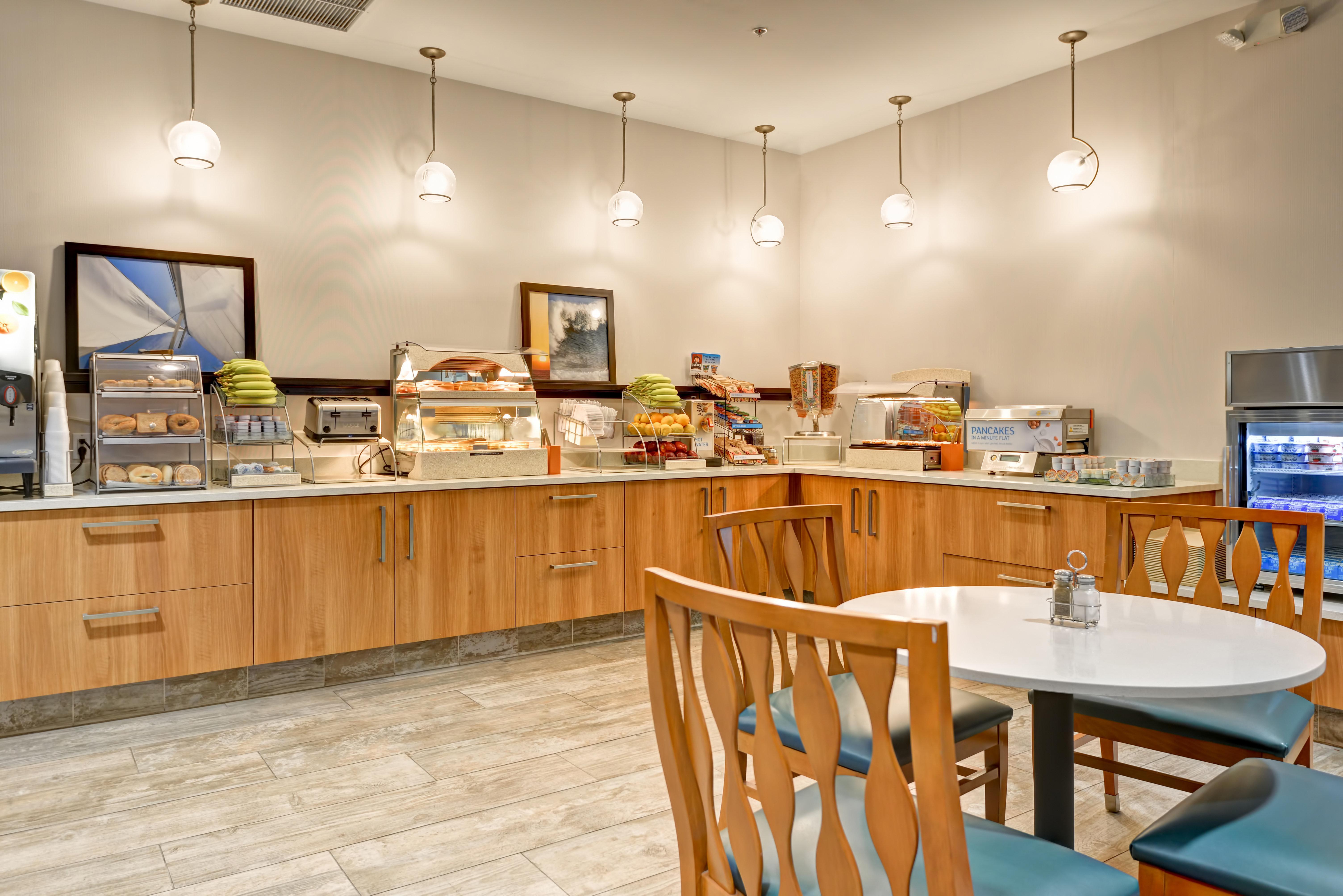 Holiday Inn Express Newport Beach By Ihg Luaran gambar