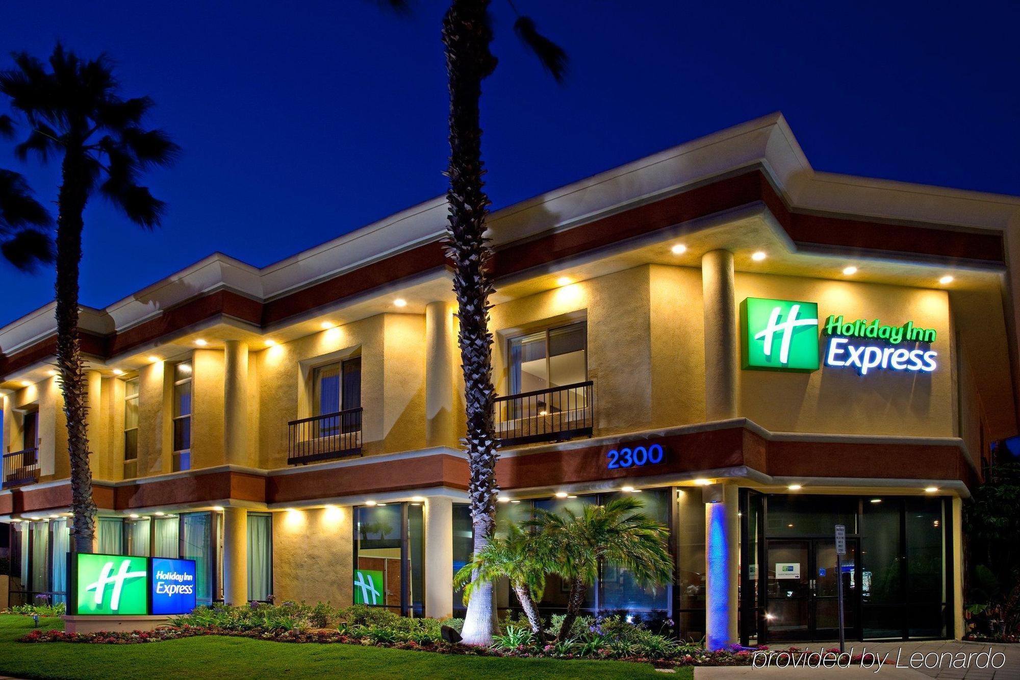 Holiday Inn Express Newport Beach By Ihg Luaran gambar