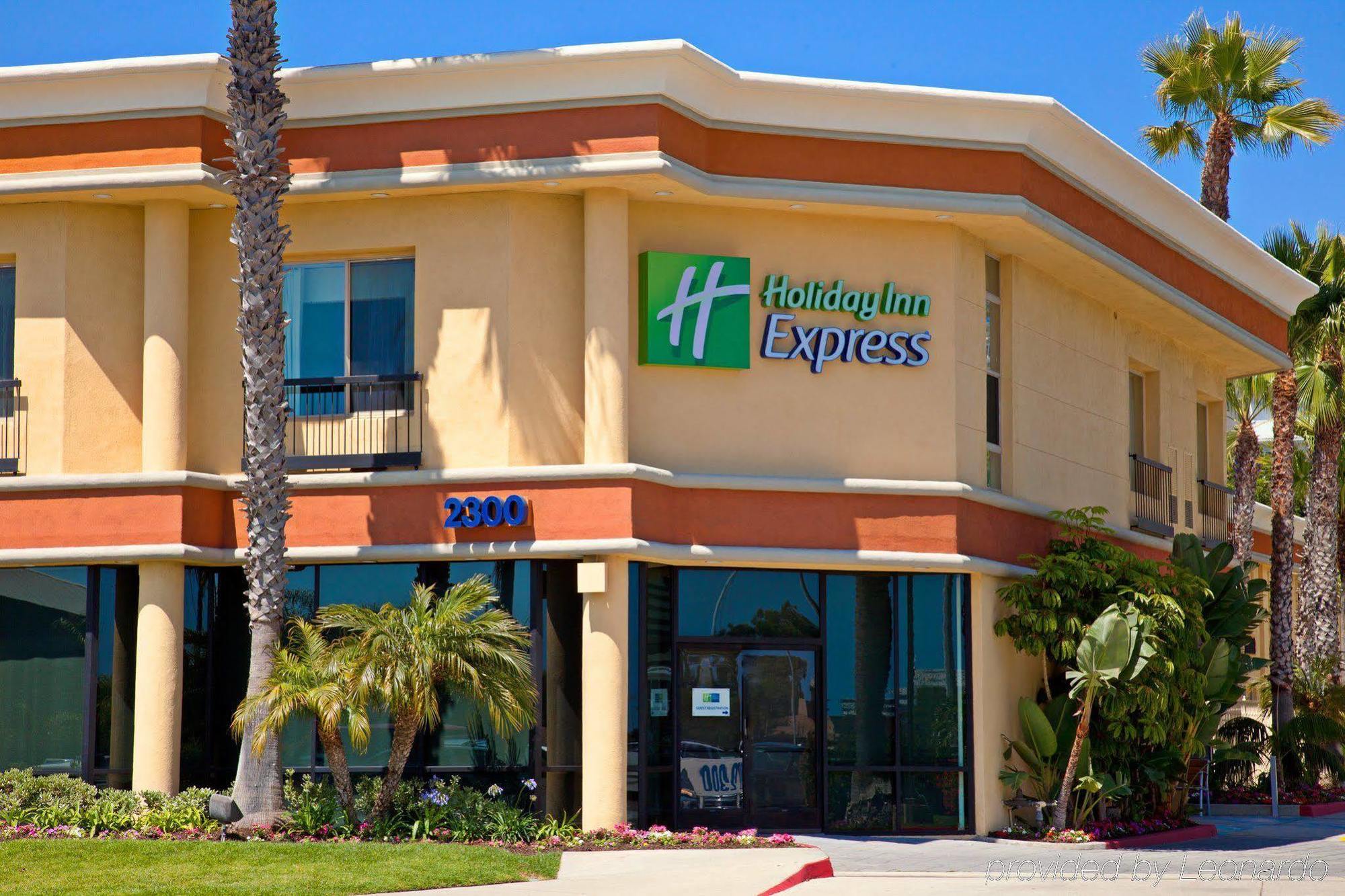 Holiday Inn Express Newport Beach By Ihg Luaran gambar