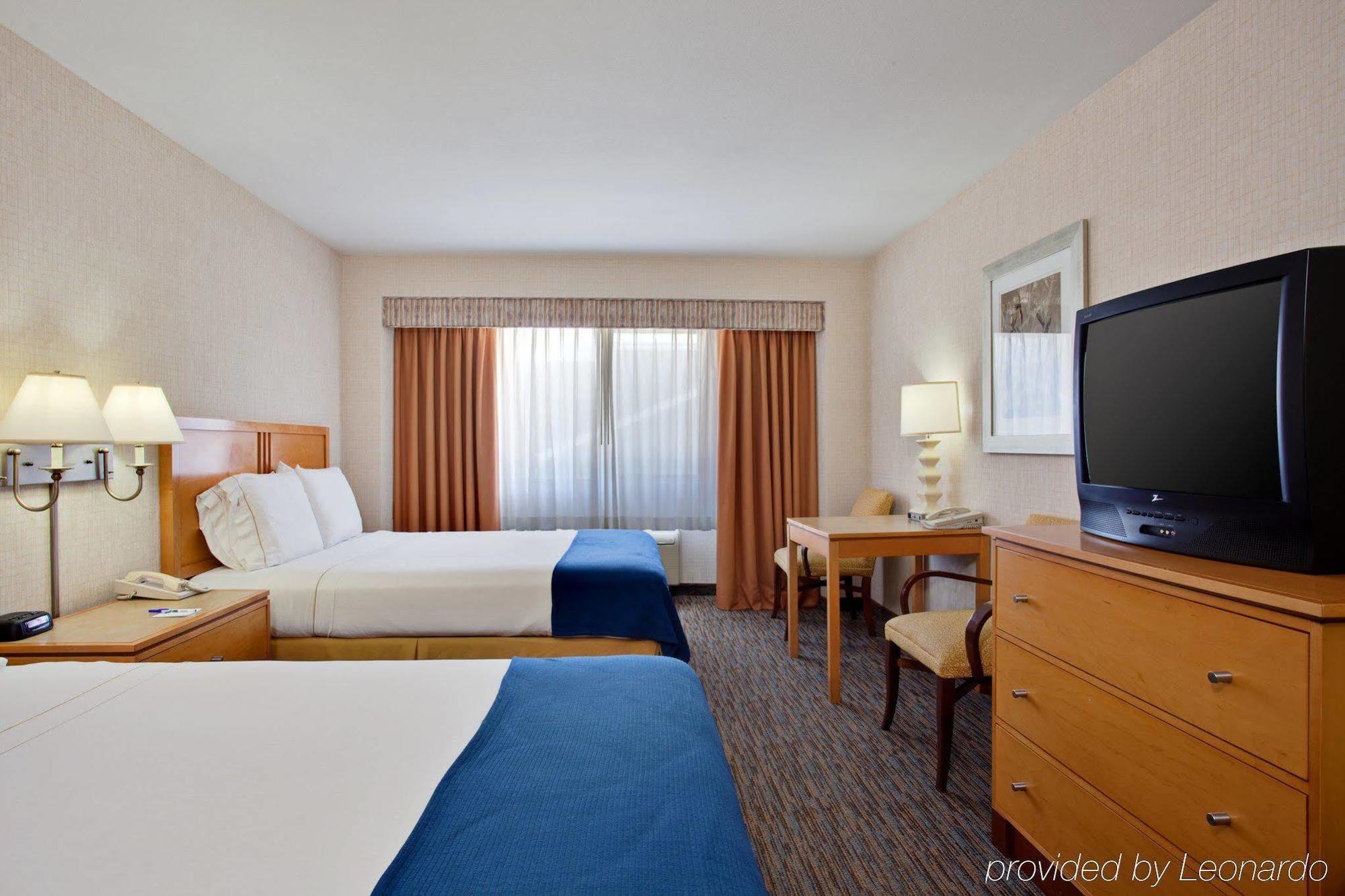 Holiday Inn Express Newport Beach By Ihg Luaran gambar