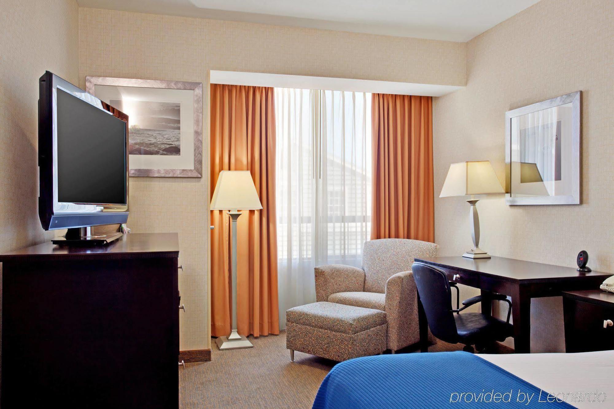 Holiday Inn Express Newport Beach By Ihg Luaran gambar