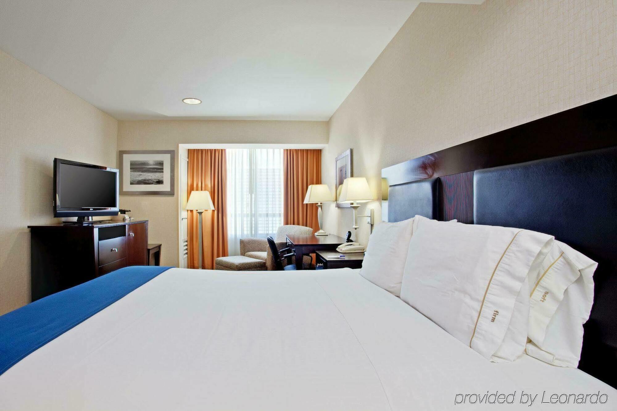 Holiday Inn Express Newport Beach By Ihg Luaran gambar