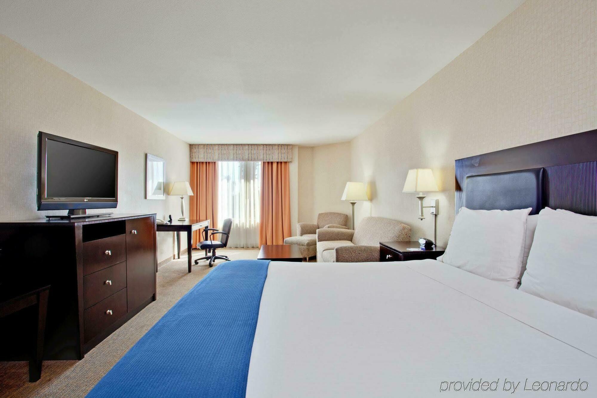 Holiday Inn Express Newport Beach By Ihg Luaran gambar