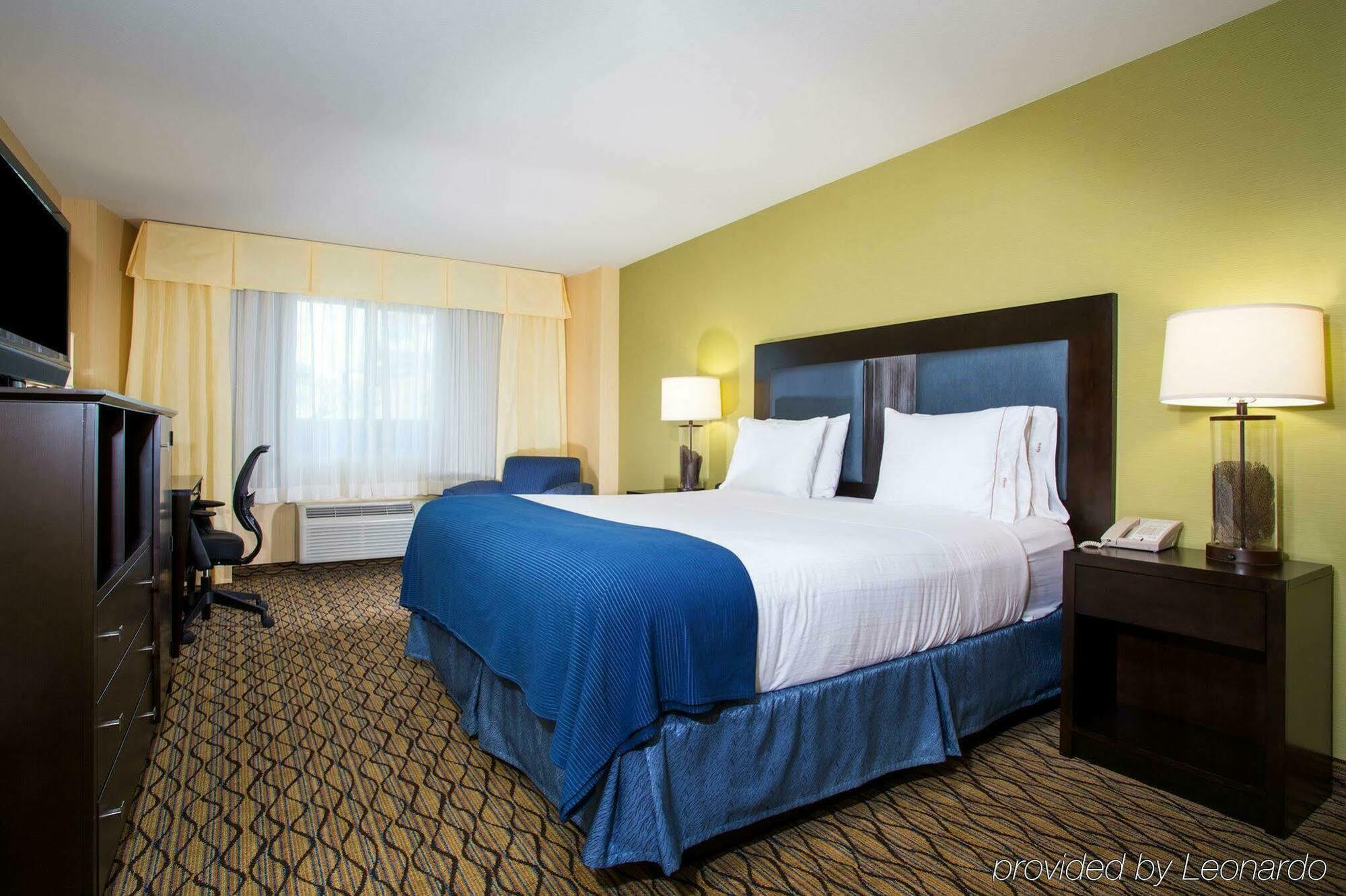 Holiday Inn Express Newport Beach By Ihg Luaran gambar